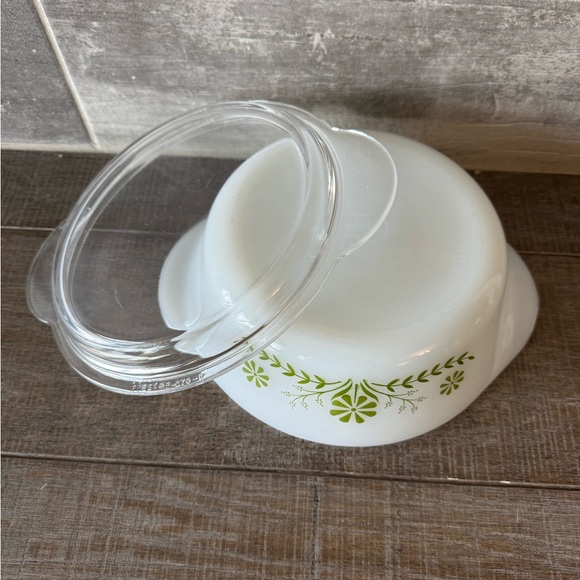 Vintage 1970's Glasbake Green Daisy Pattern Casserole Baking Dish 9”X3”with lid - Picture 5 of 7